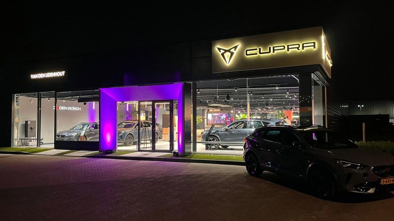 Verbouwing Cupra showroom Van den Udenhout Den Bosch
